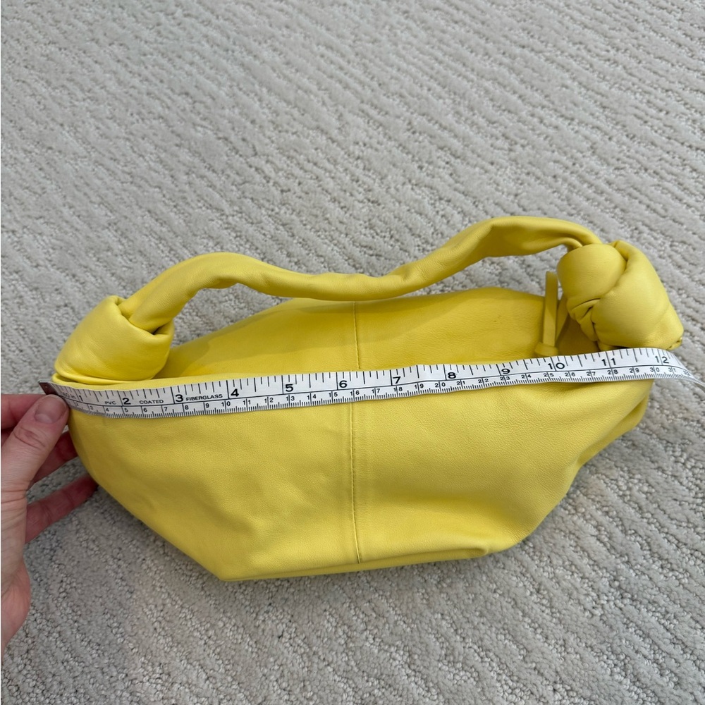 Bottega Veneta Double Knot mini bag leather yellow - Picture 13 of 15